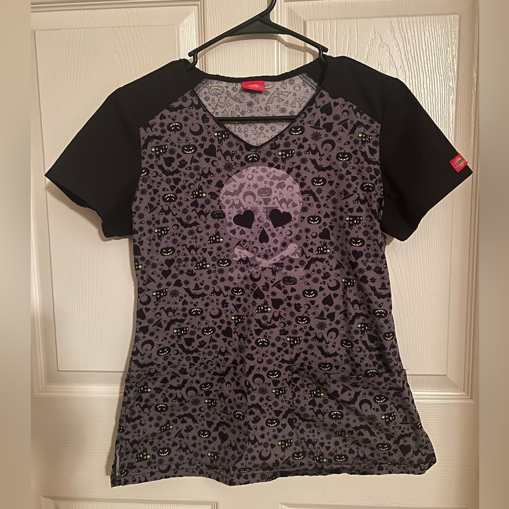Halloween scrub top Dickie’s